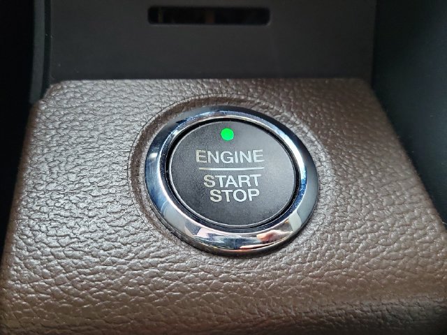 Certified 2022 Ford F250 King Ranch w/ Chrome Package AWD/4WD image 35