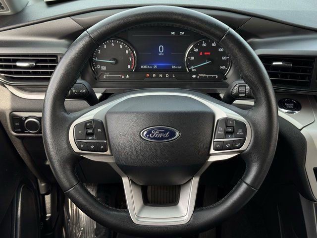 Used 2024 Ford Explorer XLT image 24