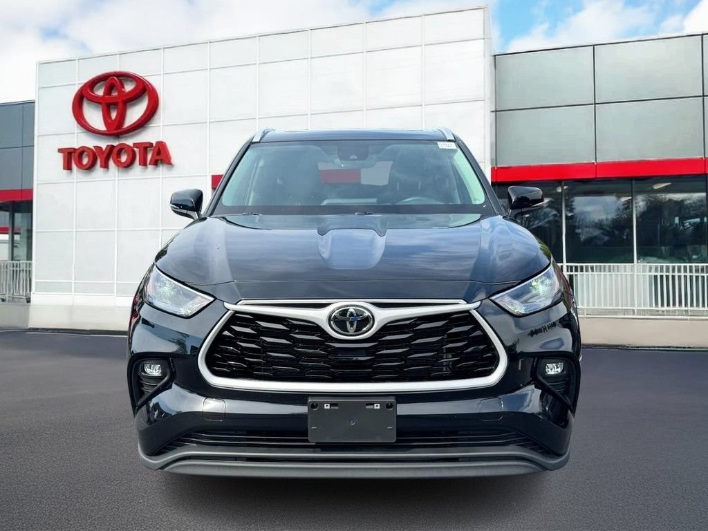 Used 2026 Toyota Highlander XLE AWD/4WD image 13