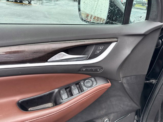 Used 2018 Buick Enclave Avenir w/ Avenir Technology Package AWD/4WD image 26