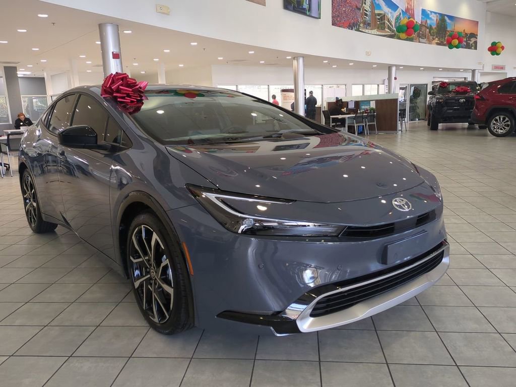 New 2026 Toyota Prius Plug-In Hybrid image 3