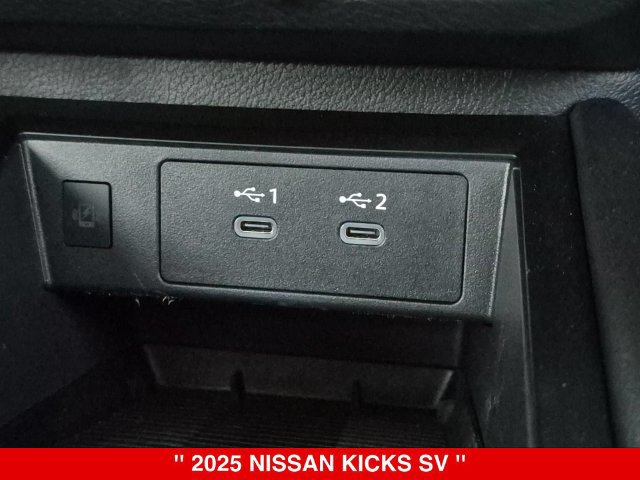 Certified 2025 Nissan Kicks SV w/ SV Premium Package AWD/4WD image 27