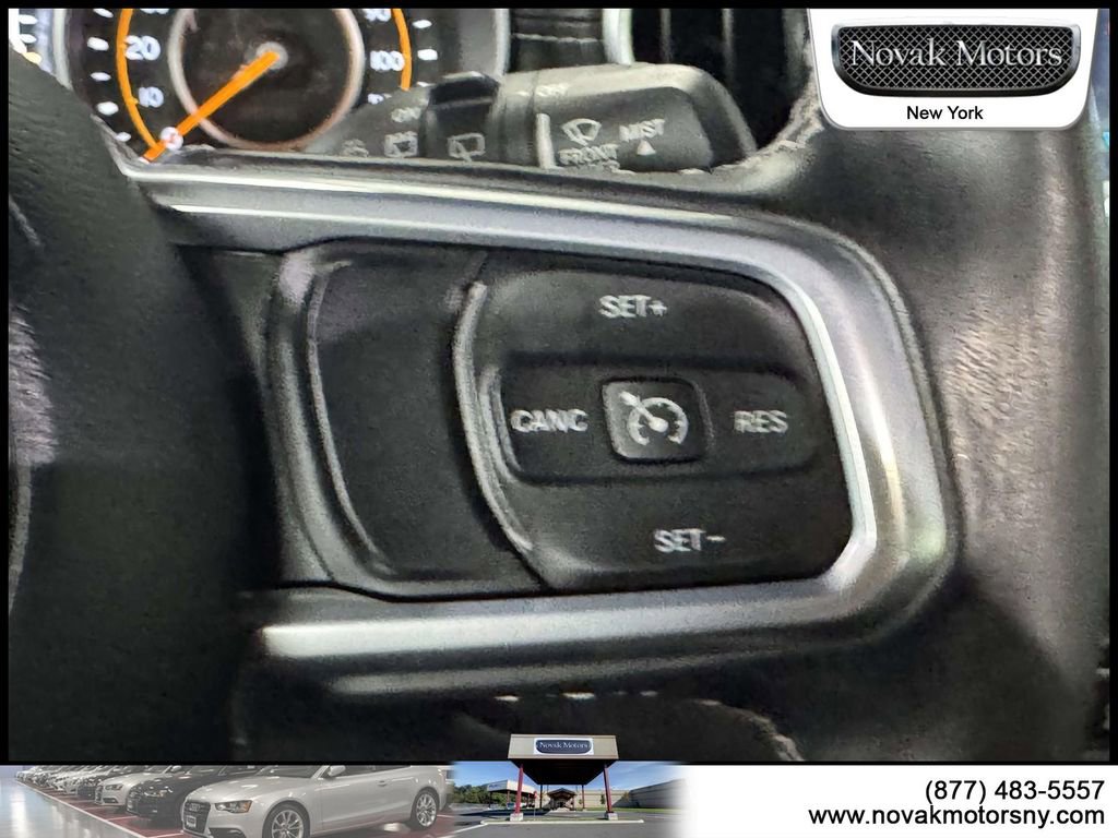 Used 2020 Jeep Wrangler Unlimited Sahara image 15