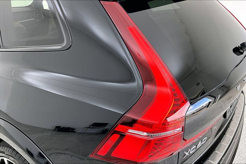 Used 2023 Volvo XC60 T8 Ultimate w/ Climate Package AWD/4WD image 40