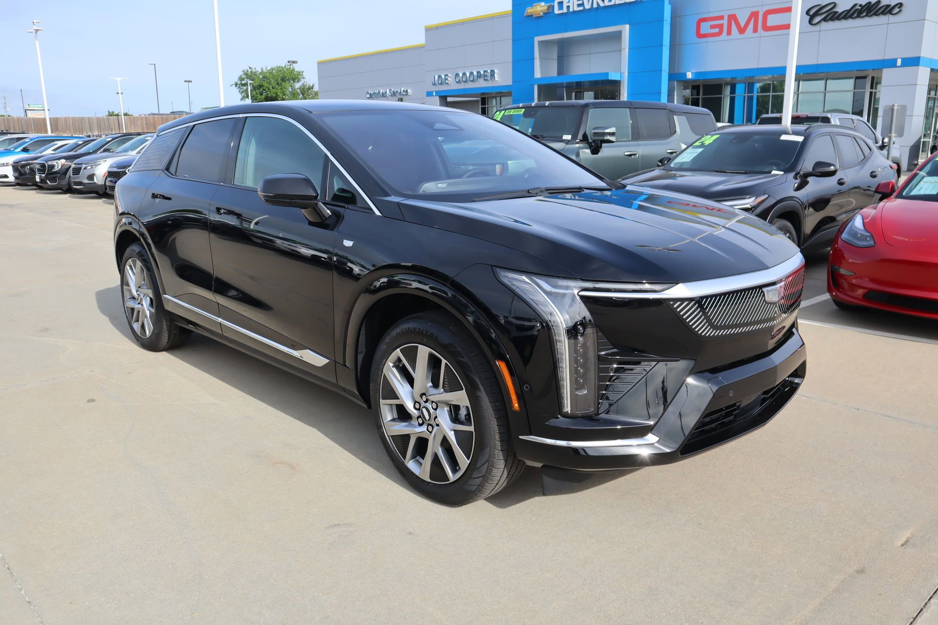New 2026 Cadillac Optiq Luxury 1 RWD image 1