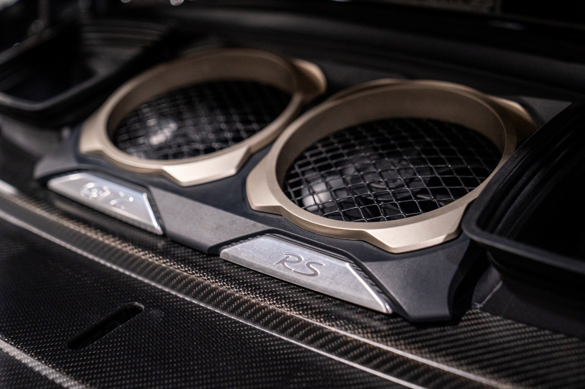 Used 2018 Porsche 911 GT2 RS image 45