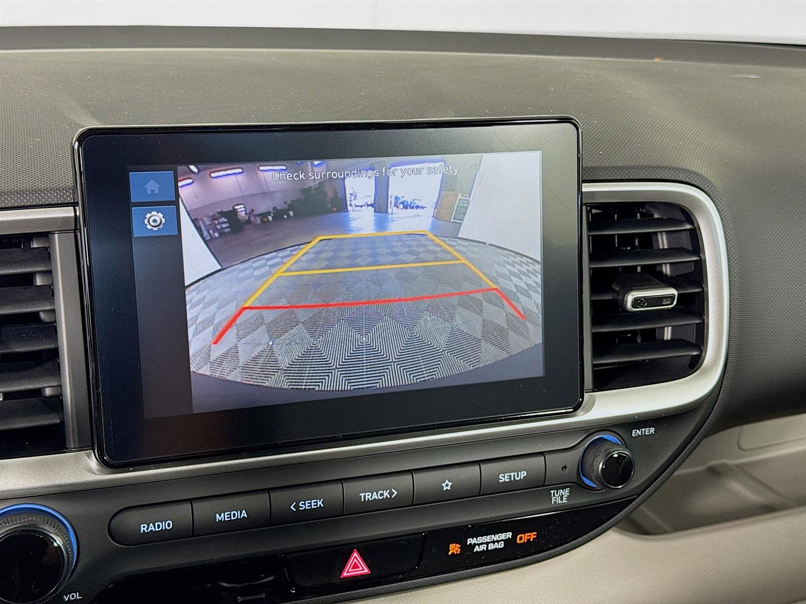 New 2025 Hyundai Venue SEL image 16