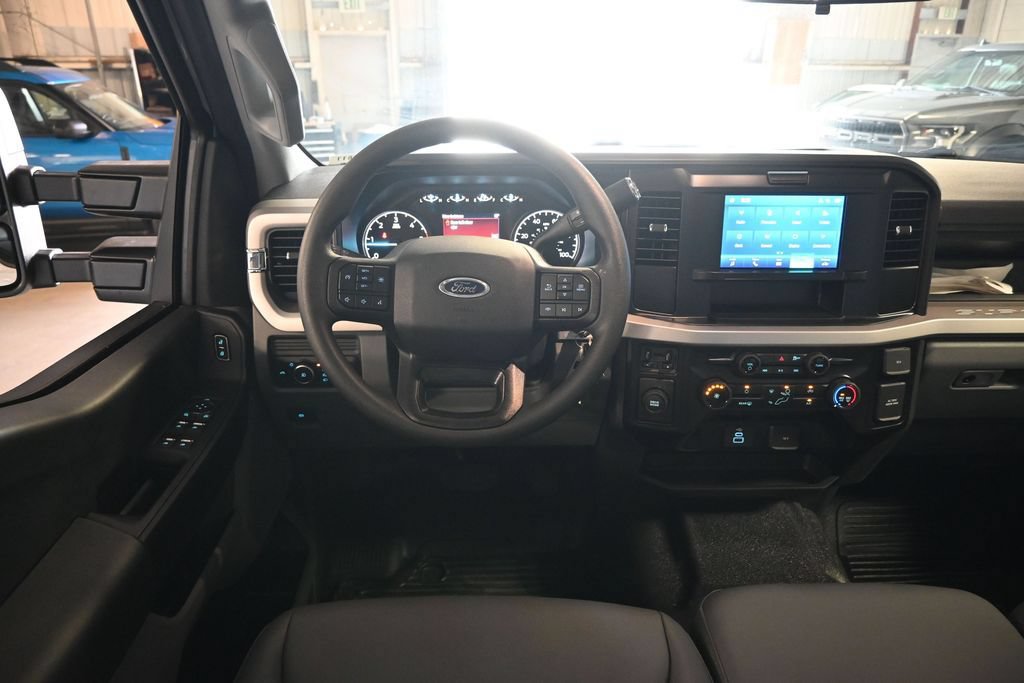 New 2026 Ford F450 XL w/ XL Chrome Package RWD image 18