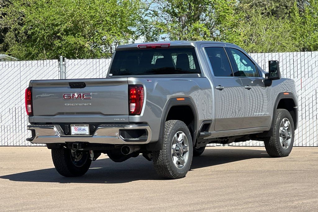 New 2026 GMC Sierra 2500 SLE AWD/4WD image 4