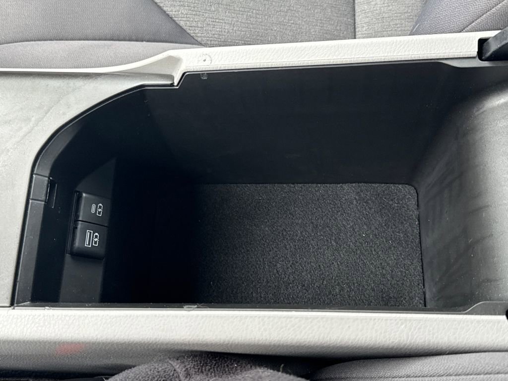 Used 2023 Toyota Camry LE image 27