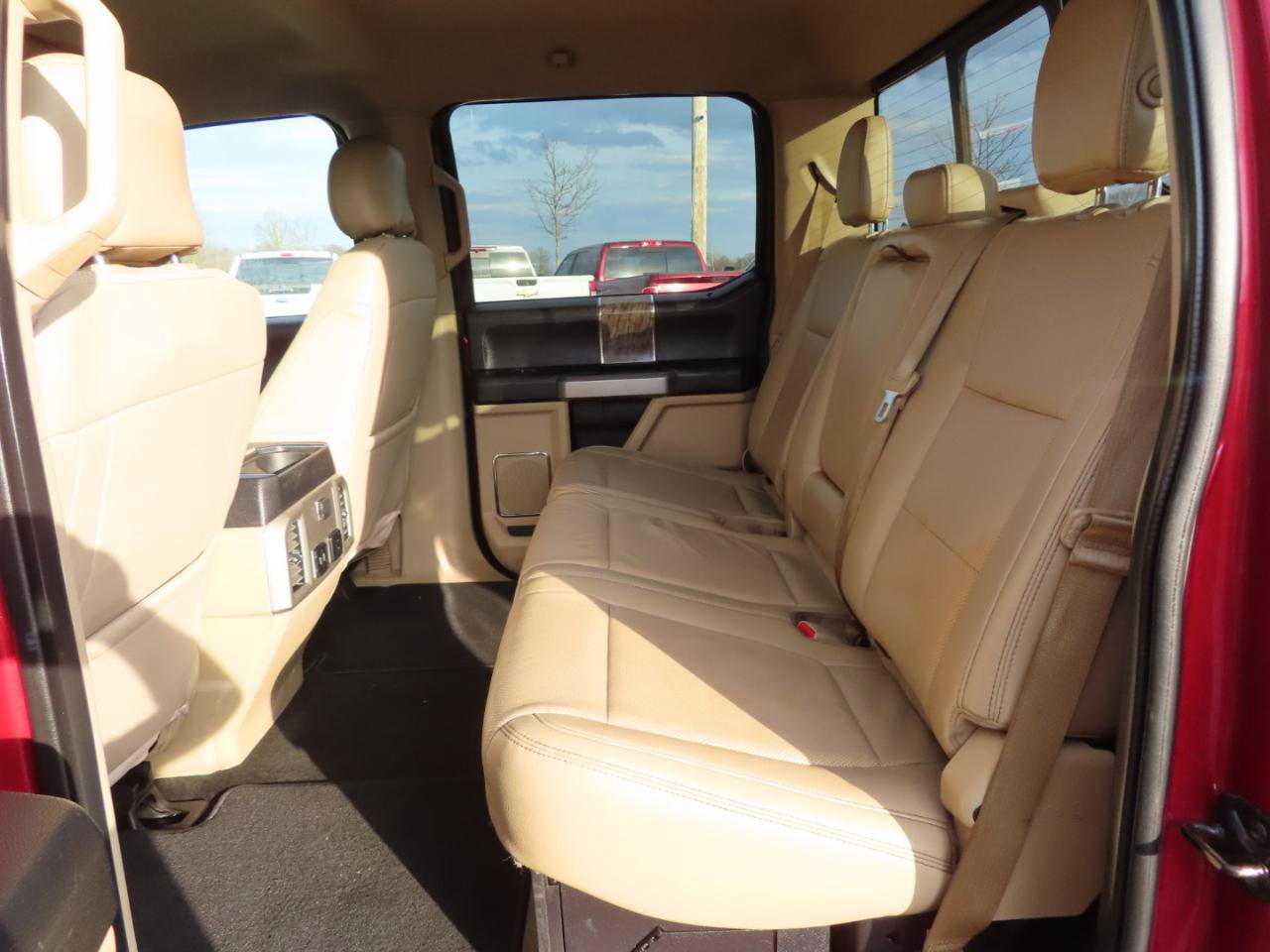 Used 2017 Ford F350 Lariat w/ Chrome Package image 41