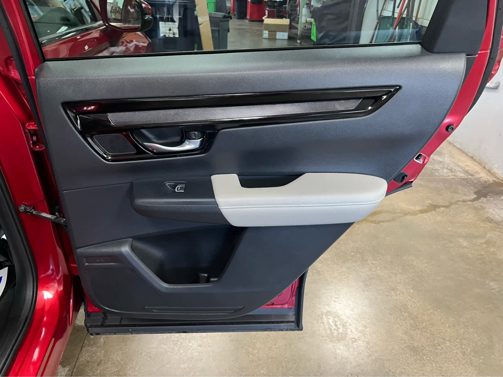 Used 2024 Honda CR-V EX-L image 30