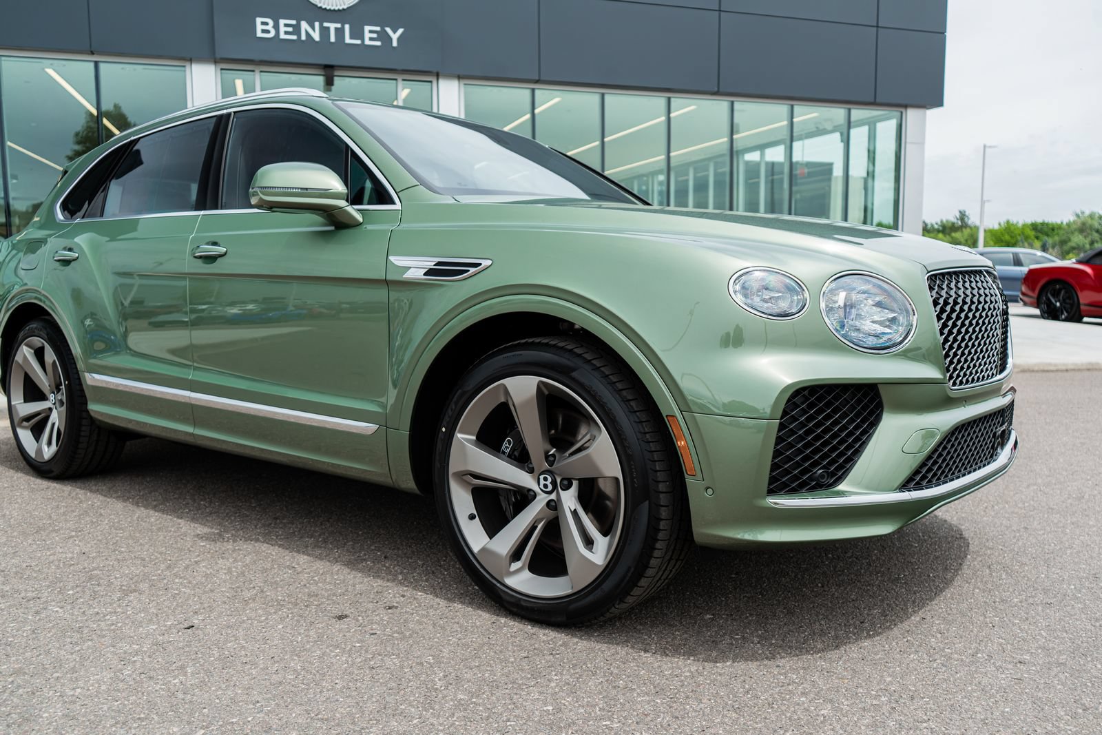 New 2026 Bentley Bentayga AWD/4WD image 18