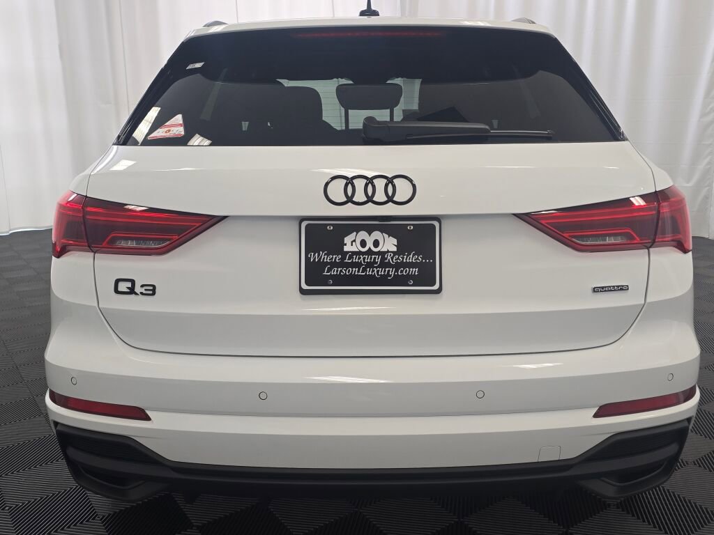 New 2025 Audi Q3 2.0T Premium image 5