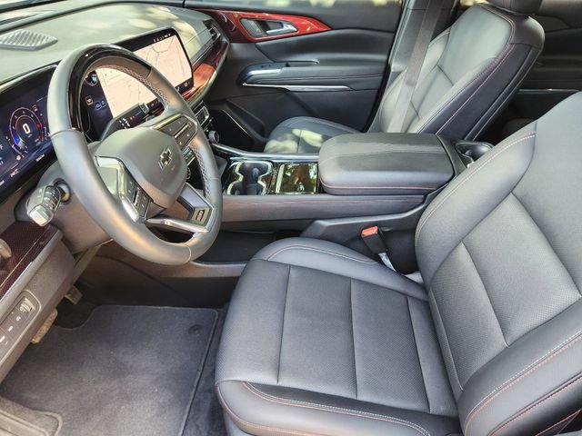 Used 2025 Chevrolet Traverse Z71 w/ Enhanced Driving Package AWD/4WD image 5