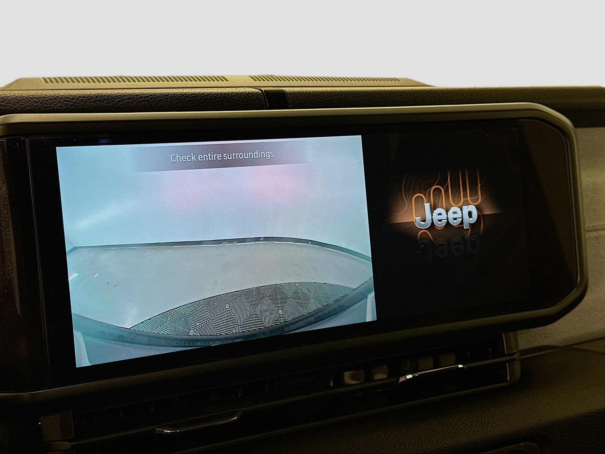 Used 2024 Jeep Wrangler Unlimited w/ Convenience Group AWD/4WD image 22