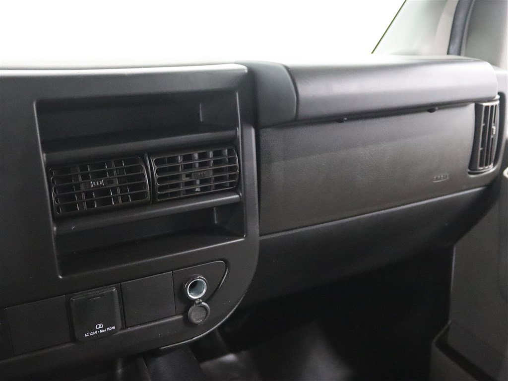 Used 2022 Chevrolet Express 2500 Extended w/ Enhanced Convenience Package RWD image 26