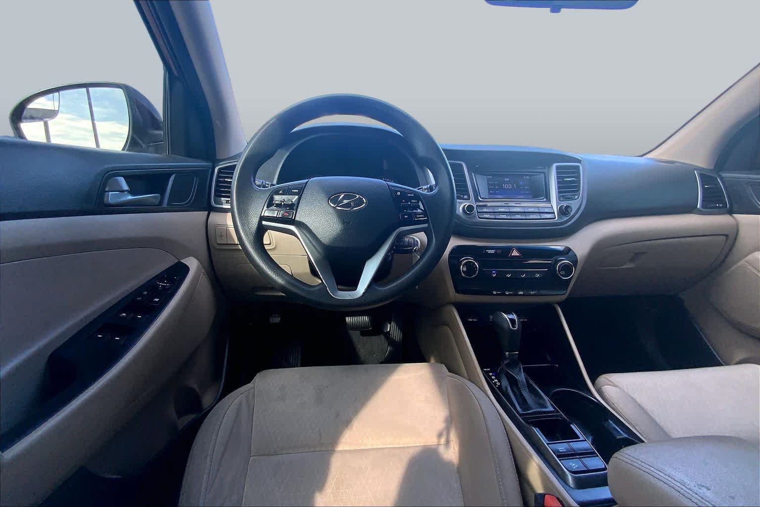 Used 2017 Hyundai Tucson SE w/ SE Popular Package 02 FWD image 6
