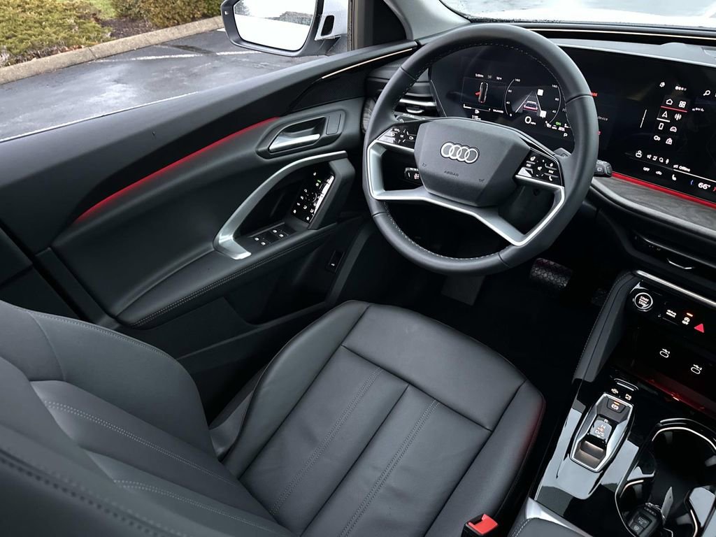 New 2025 Audi Q5 Premium image 28