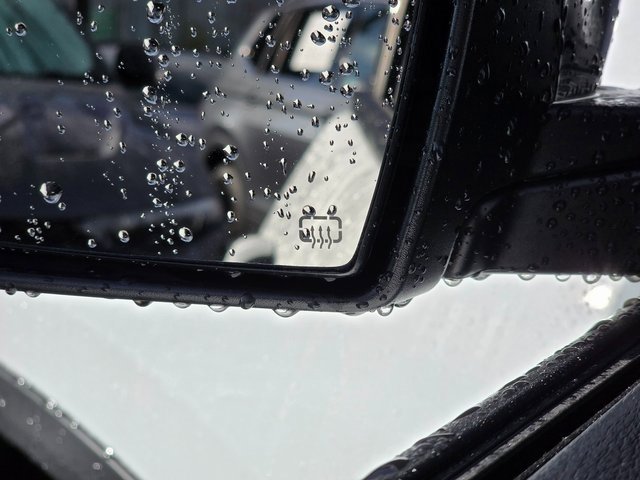 Used 2024 Jeep Compass Latitude image 22