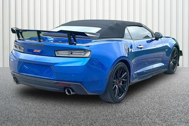 Used 2018 Chevrolet Camaro SS RWD image 12
