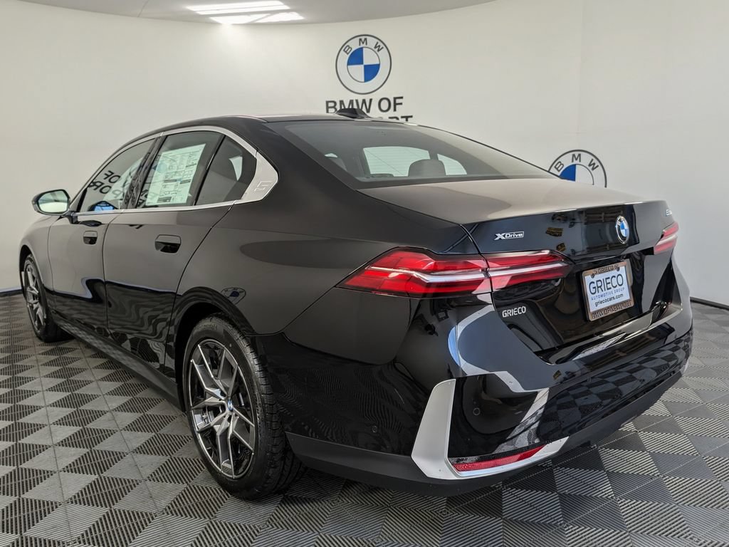 New 2027 BMW 530i xDrive w/ Premium Package AWD/4WD image 8