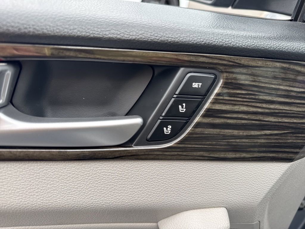 Used 2016 Hyundai Sonata Limited FWD image 18