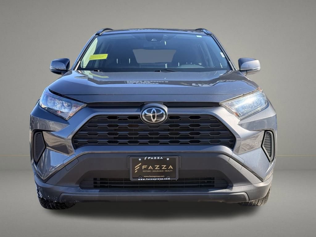 Used 2019 Toyota RAV4 LE w/ Carpet Mat Package image 9