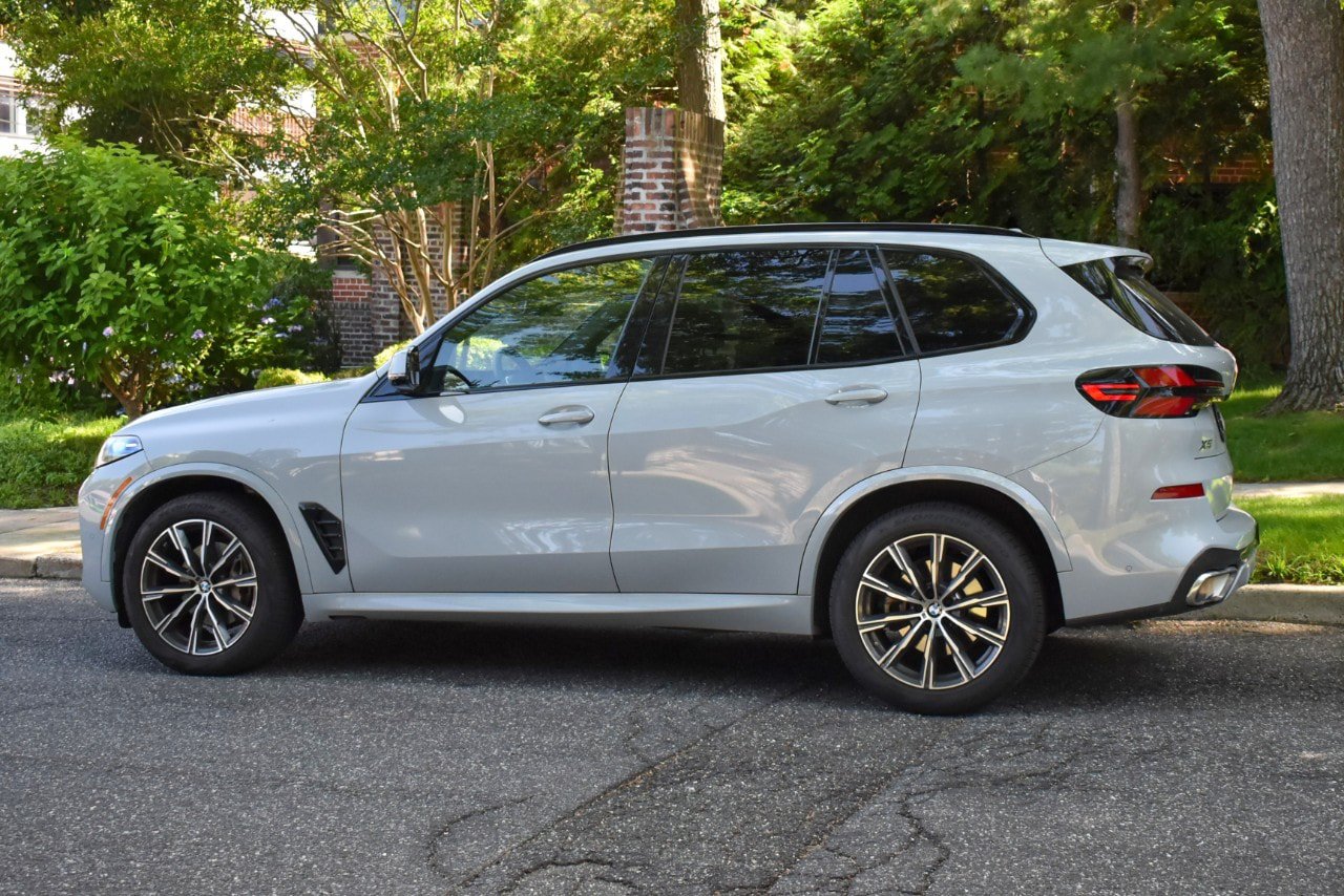 Used 2026 BMW X5 xDrive40i AWD/4WD image 5