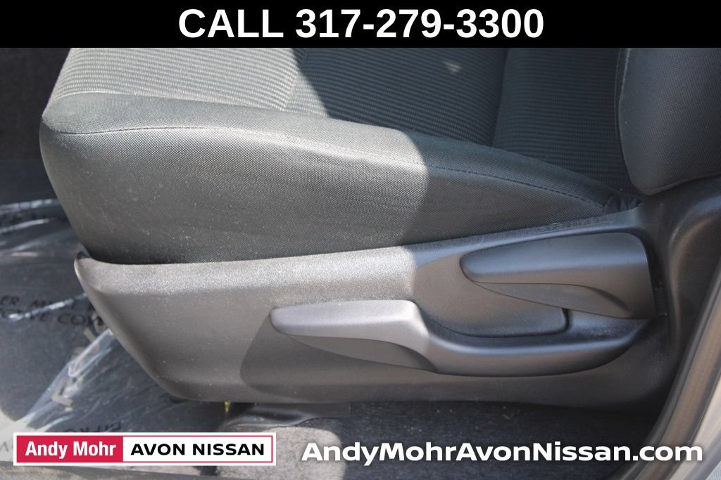 Used 2016 Toyota RAV4 LE AWD/4WD image 16