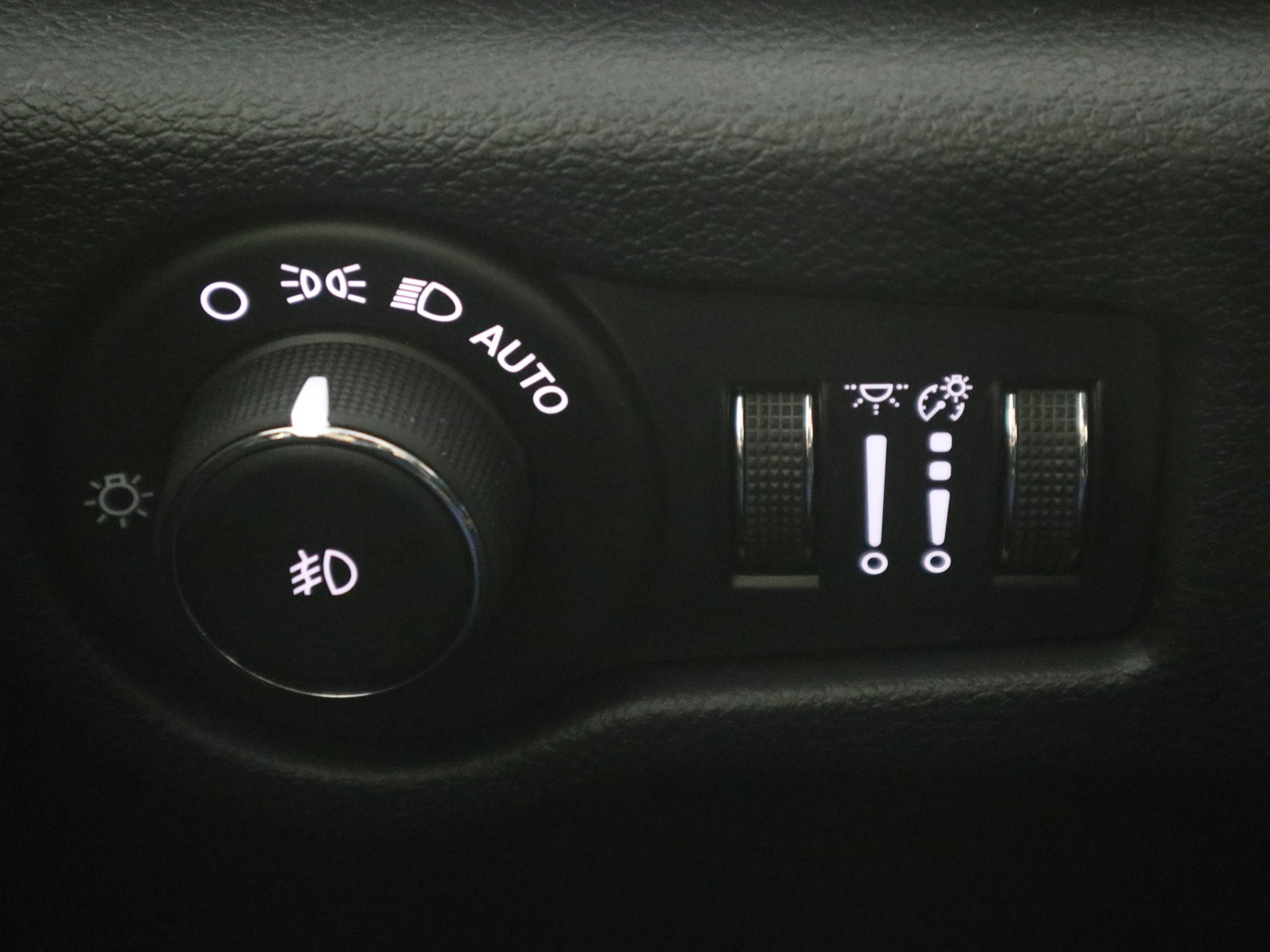 New 2026 Chrysler Pacifica Select image 34