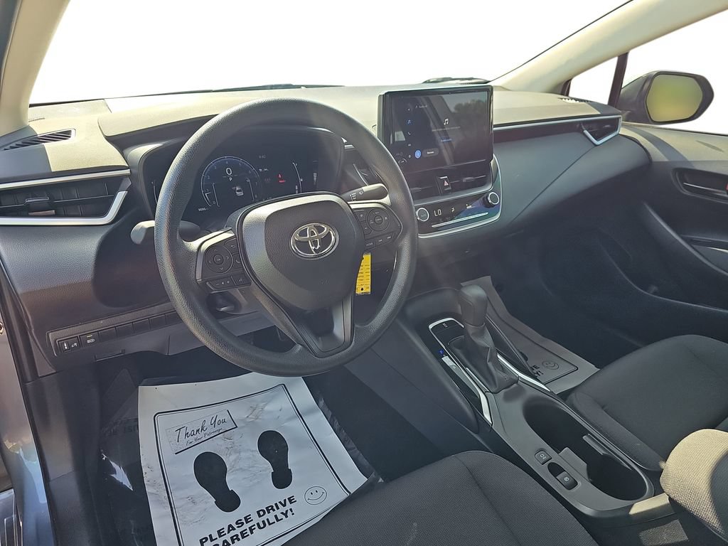 Used 2026 Toyota Corolla LE FWD image 16