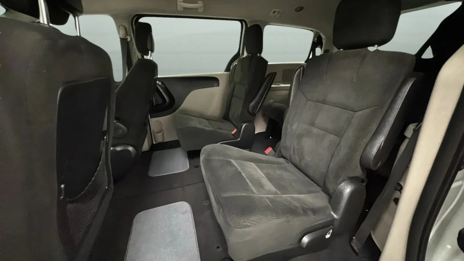 Used 2015 Dodge Grand Caravan SXT FWD image 20