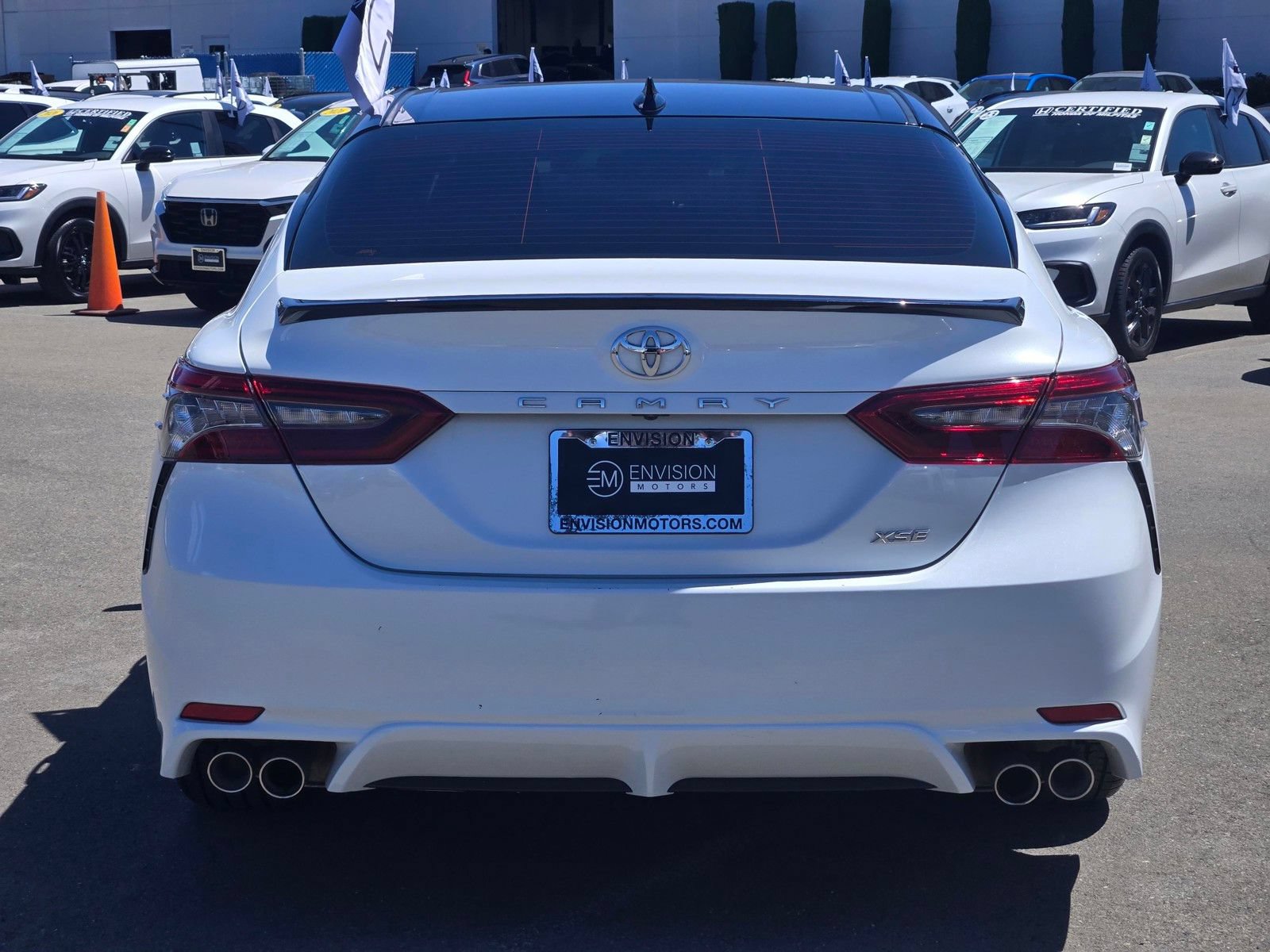 Used 2023 Toyota Camry XSE FWD image 6