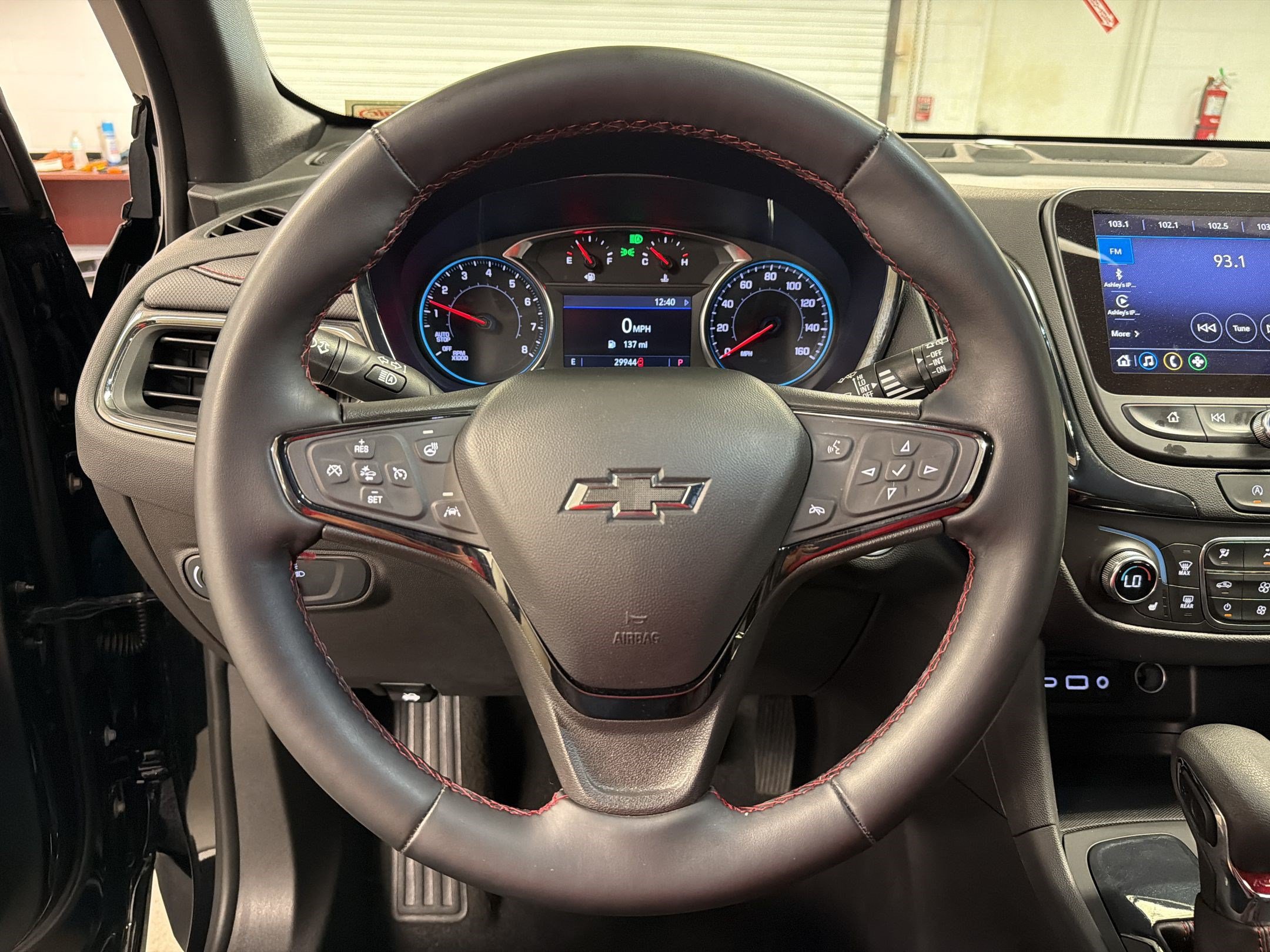 Used 2024 Chevrolet Equinox RS FWD image 11