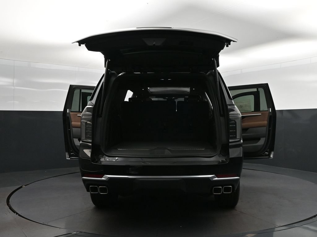New 2026 Chevrolet Suburban High Country RWD image 51