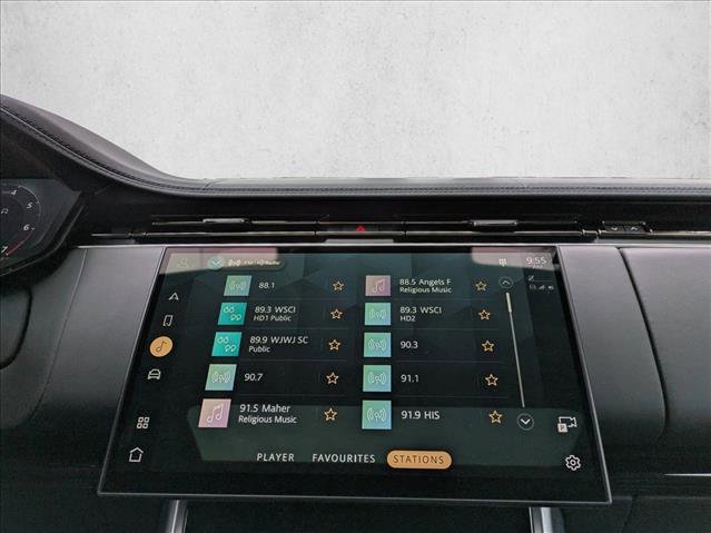 Certified 2023 Land Rover Range Rover SE image 13