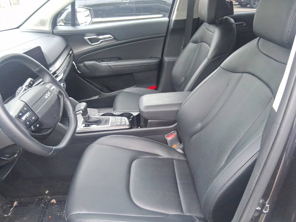 Certified 2026 Kia Sportage EX FWD image 12