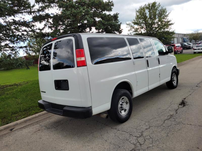 Used 2017 Chevrolet Express 2500 LS RWD image 7