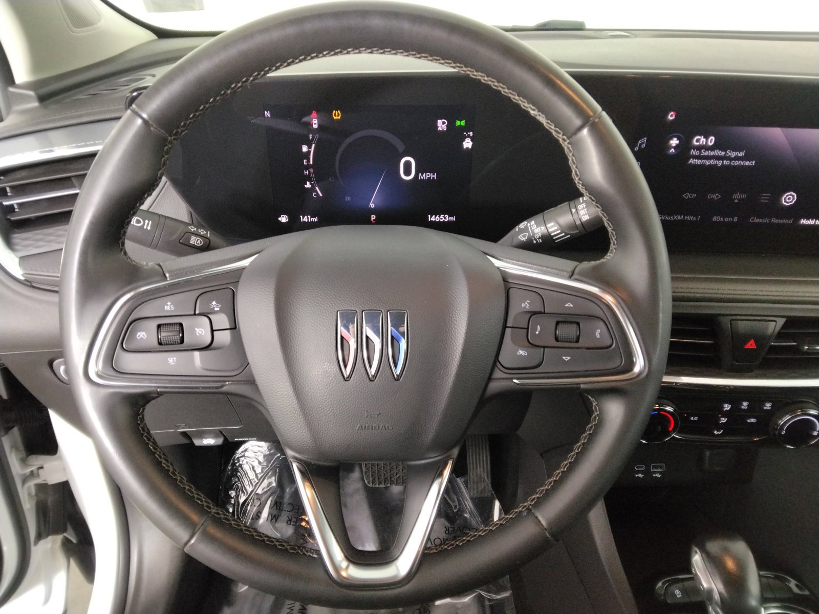 Used 2024 Buick Encore GX Preferred FWD image 11