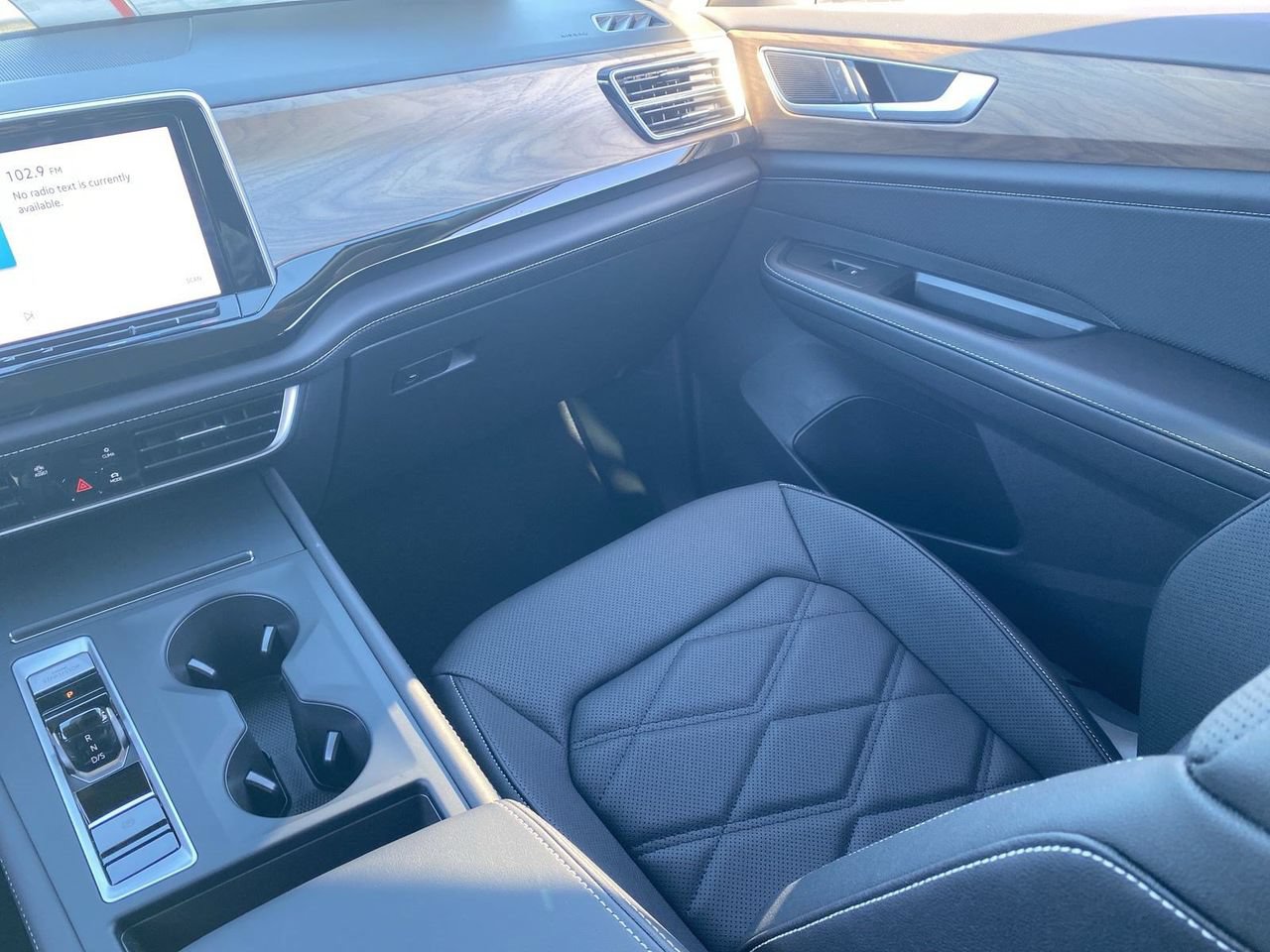 New 2026 Volkswagen Atlas SE FWD image 12