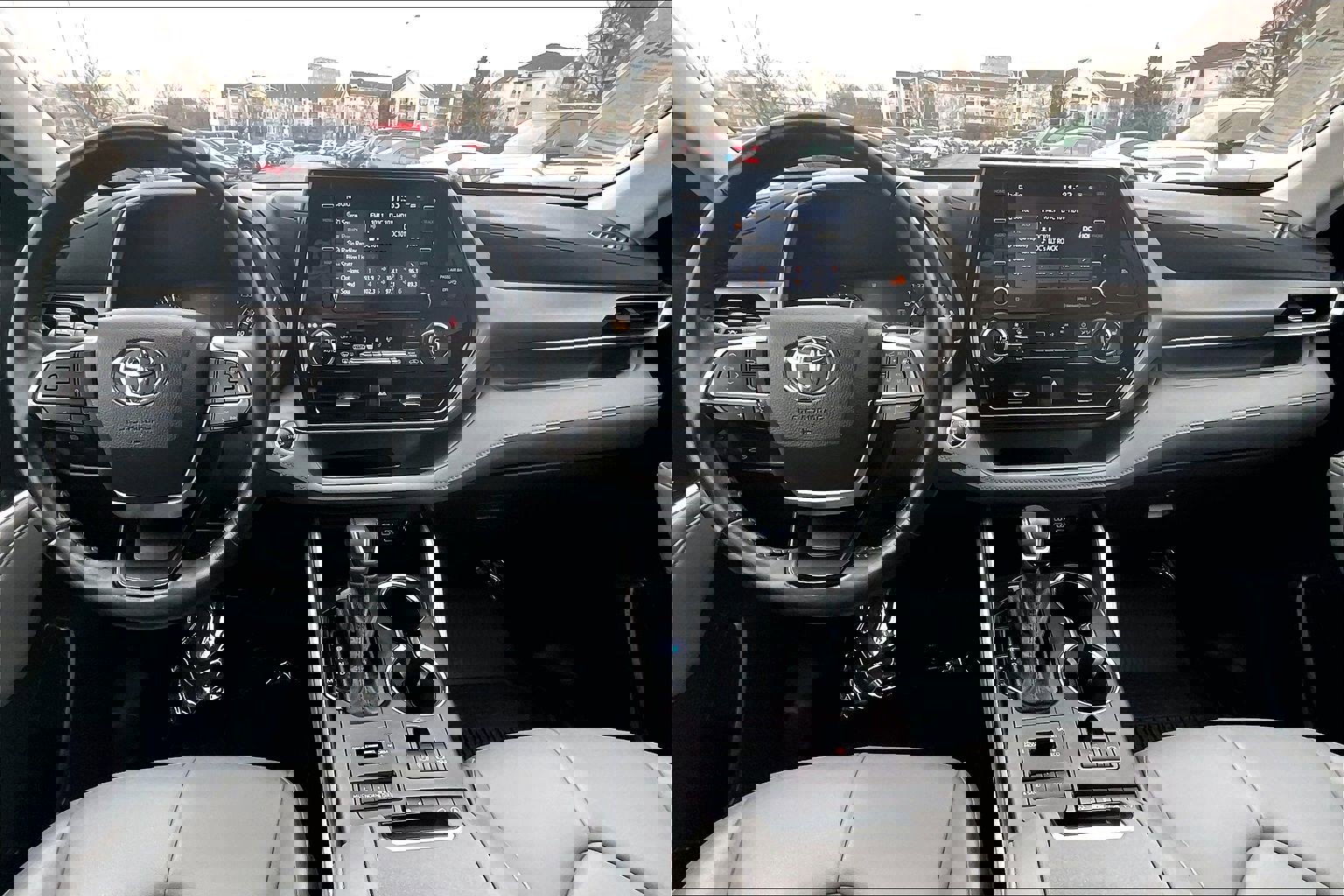 Used 2022 Toyota Highlander XLE image 14