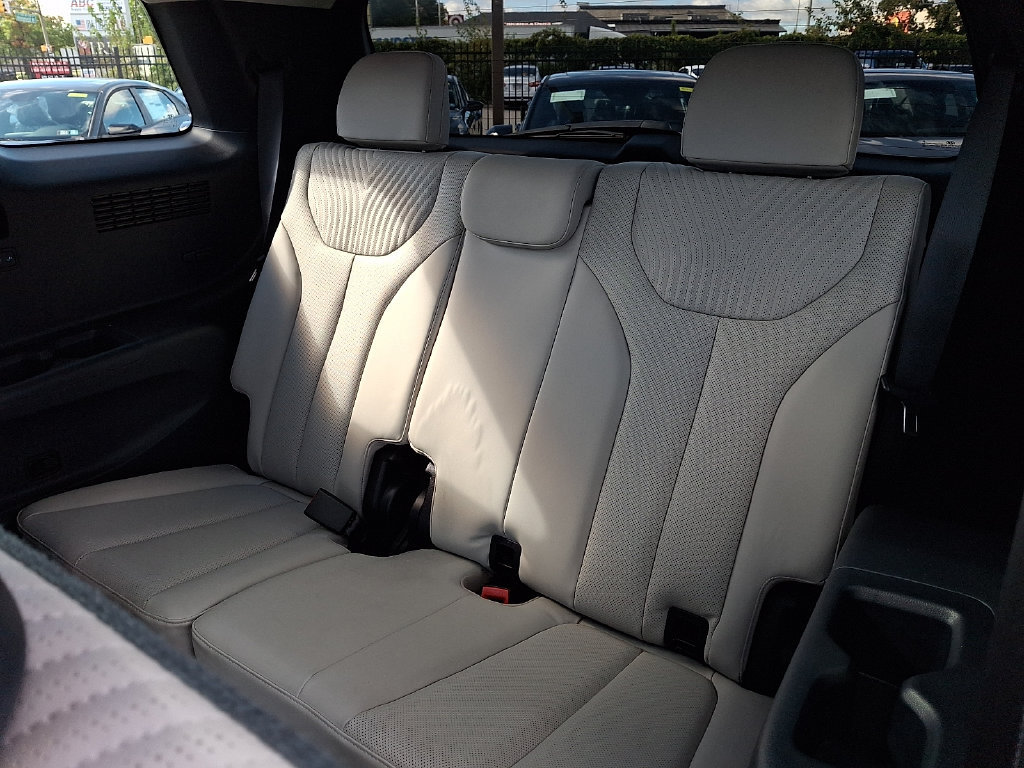 Used 2024 Hyundai Palisade Calligraphy AWD/4WD image 11