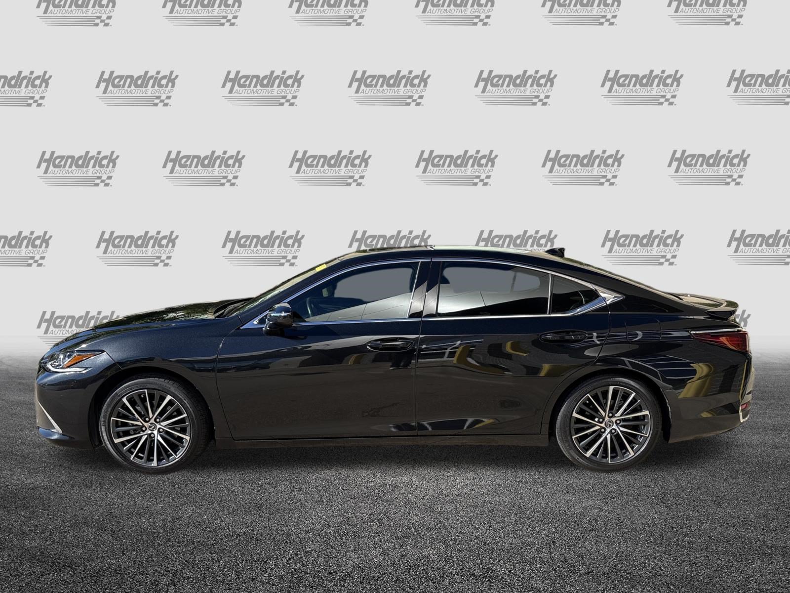 Used 2025 Lexus ES 300h w/ Premium Package FWD image 7
