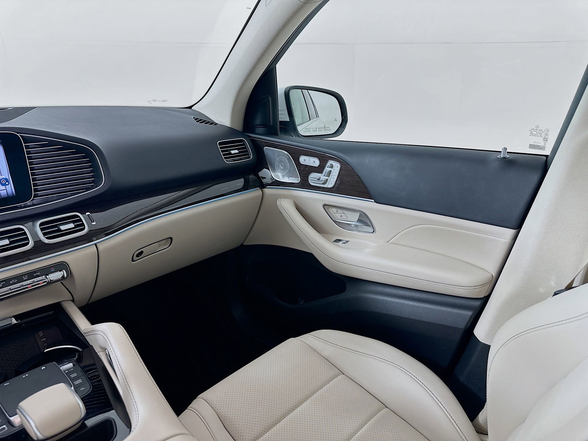 Used 2025 Mercedes-Benz GLE 350 4MATIC image 26