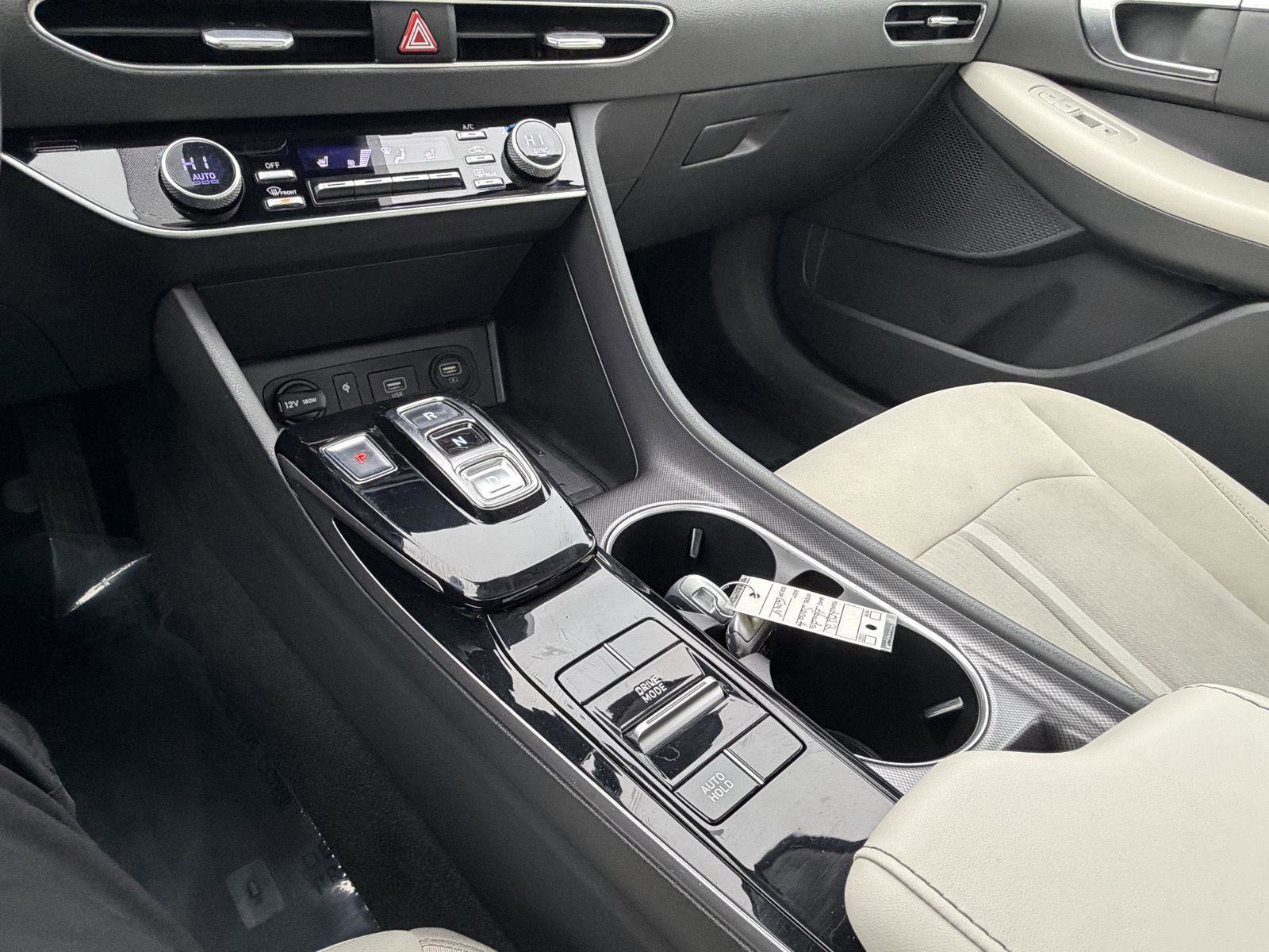 Used 2022 Hyundai Sonata SEL w/ Convenience Package image 15