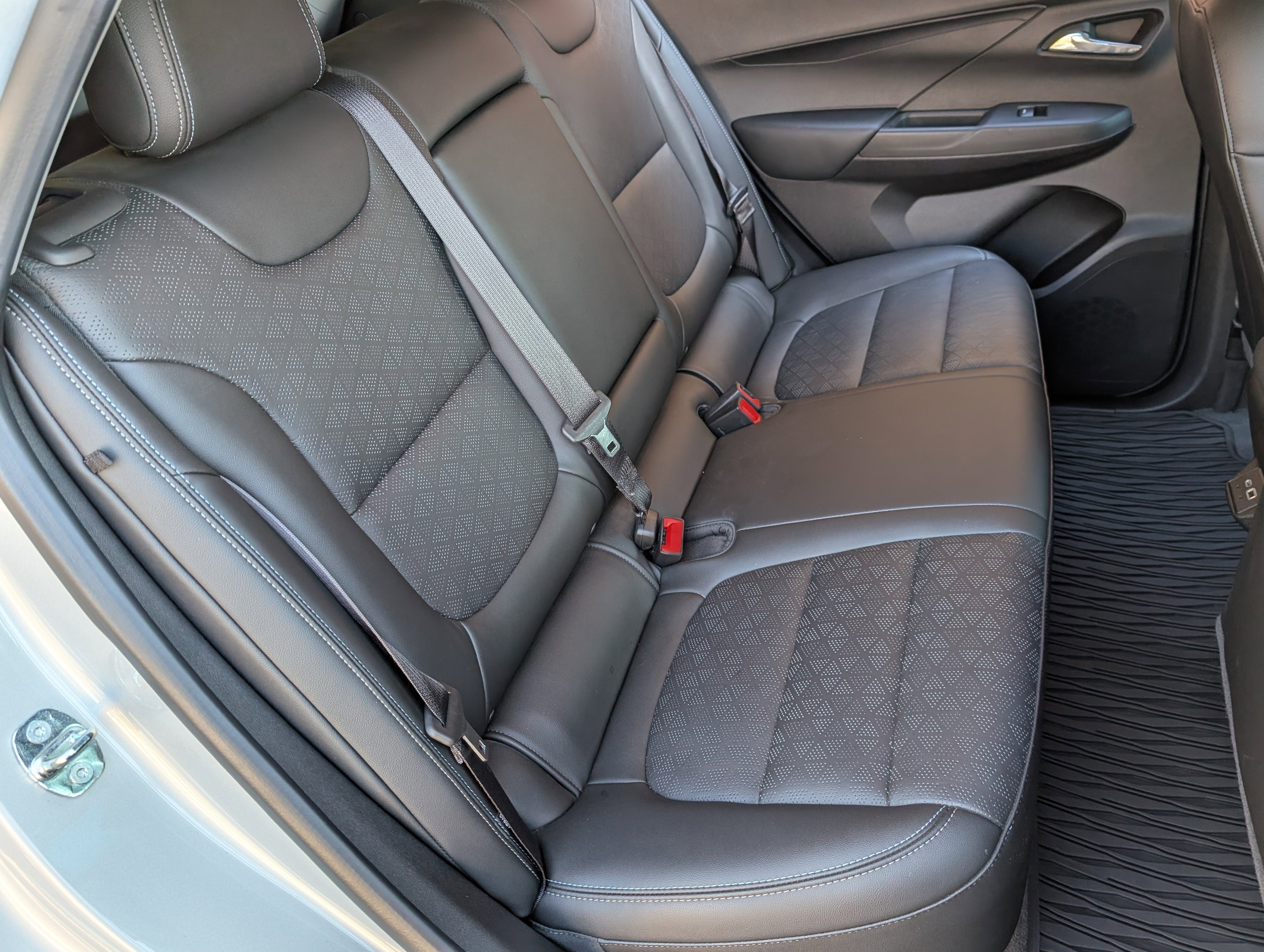 Used 2022 Chevrolet Bolt LT w/ Infotainment Package image 19