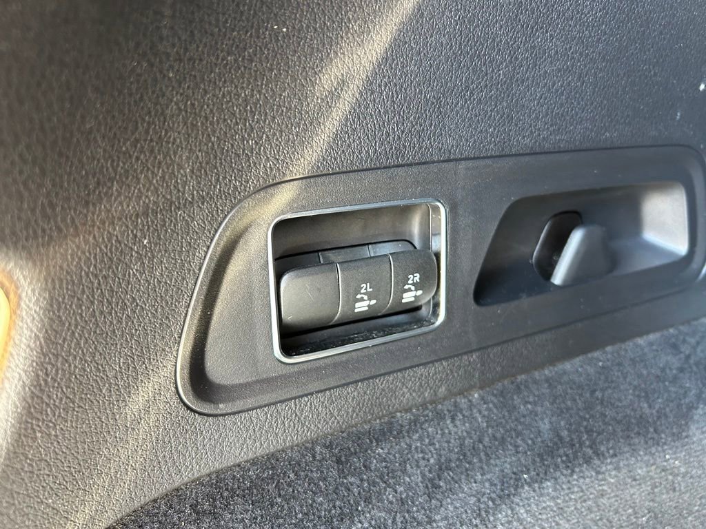 Used 2025 Mercedes-Benz GLS 450 4MATIC image 53