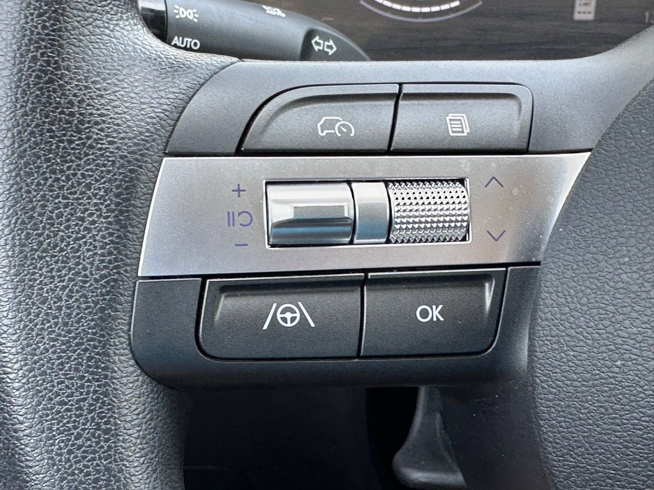 Certified 2024 Hyundai Kona SE image 23