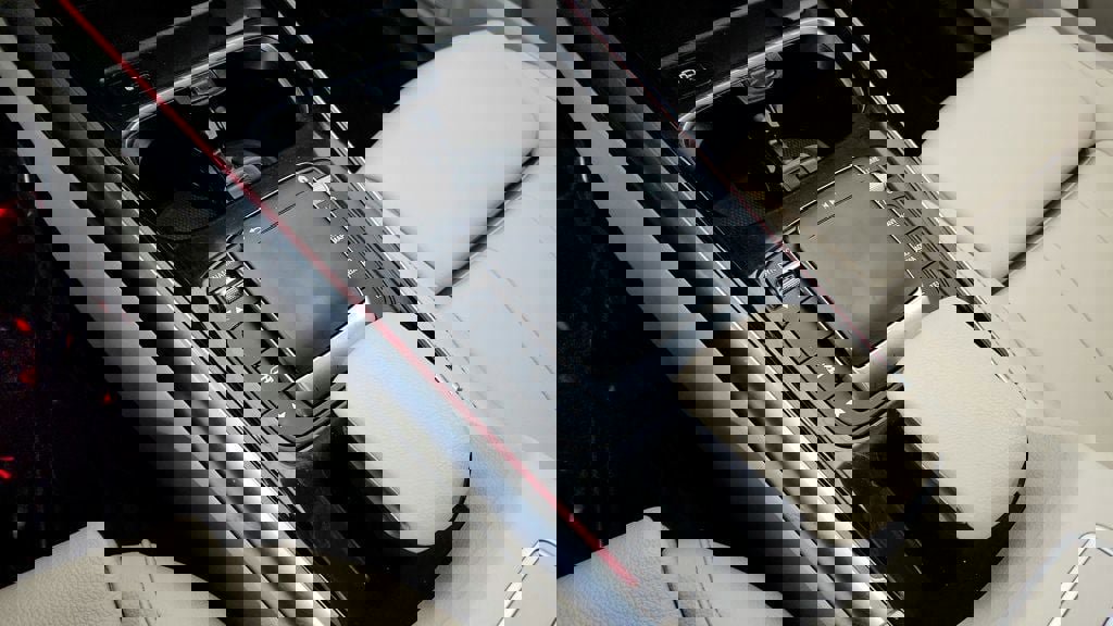 Used 2023 Mercedes-Benz GLA 250 w/ Premium Package image 15